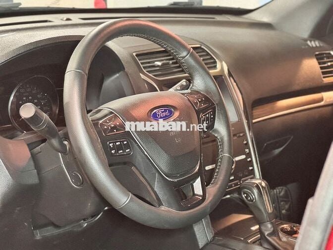 Ford Explorer 2019 2.3L Ecoboost - 119000 km