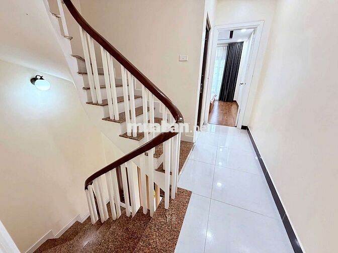 SIÊU PHẨM TRỊNH VĂN BÔ - NHÀ ĐẸP FULL NỘI THẤT - KHÁCH CHỈ VIỆC Ở