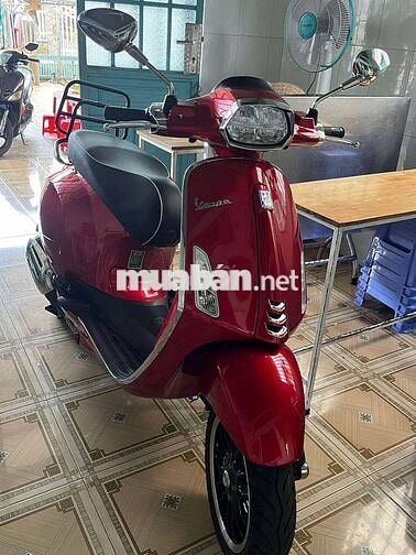Vespa Sprint ,T07/2025, màu đỏ lướt như mới 99%