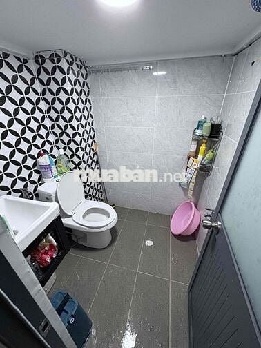 NHƯỢNG PHÒNG Ở GHÉP (NỮ) Đ.Âu Cơ