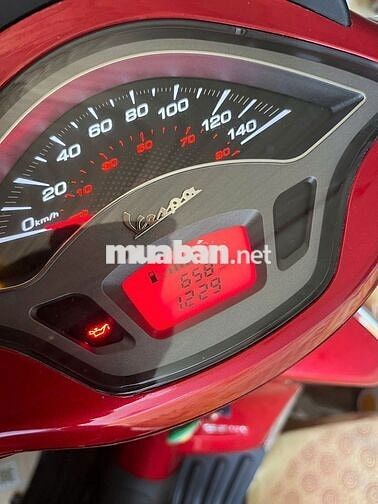 Vespa Sprint ,T07/2025, màu đỏ lướt như mới 99%