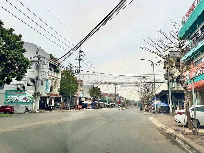 400M2 HOÀ LẠC SẴN SỔ GIÁ 15TR ,SẴN SỔ ĐƯỜNG TO ,XÂY TRỌ XÂY NHÀ ĐẸP Ạ