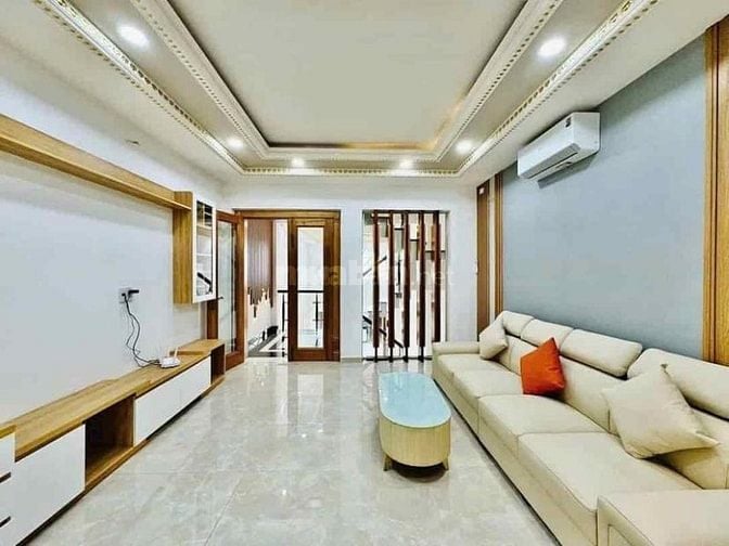 Gấp bán tháo nhà q3 gần bàn cờ 53m2 giá hời 3ty550 tl, Hẻm oto 5m SHR