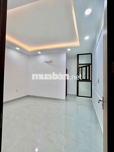NHÀ PHỐ MỚI XÂY 100% 1Trệt, 1LỬNG,3LẦU, 5PN, 5WC 1/ Tô Ngọc Vân Q12
