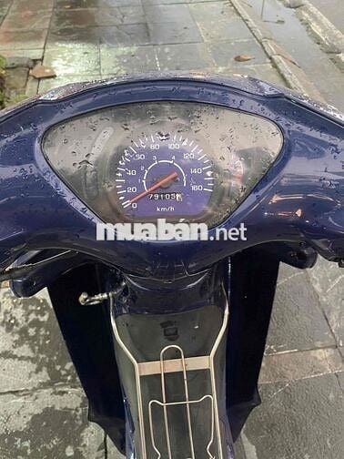 Cần tiền bán lại xe futune mầu xanh máy ngon chất