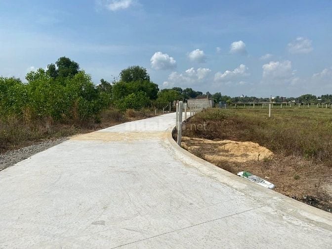5x39 có thổ, gần cổng KCN. Đường bê tông. 350tr 