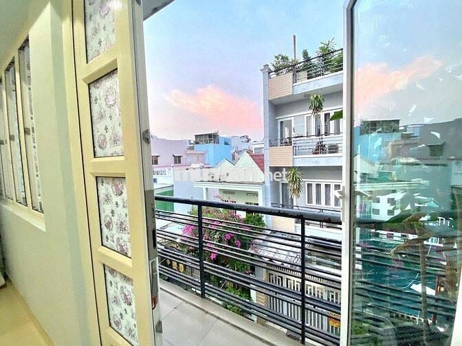 CĂN HỘ STUDIO BAN CÔNG HUỲNH TẤN PHÁT