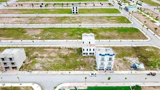 Còn *** lô đất giá chỉ 980tr view ngay cạnh công viên 10.000m2
