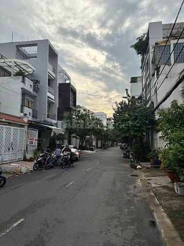 🔥GÀ ĐẺ TRỨNG VÀNG – SIÊU PHẨM NHÀ ĐẸP QUẬN 7 – THU NHẬP 80–100TR/TH