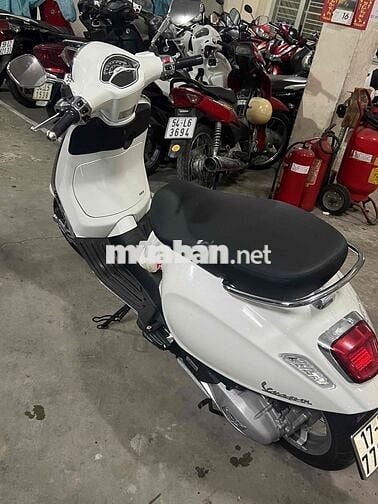 Cần bán xe Vespa siêu lướt