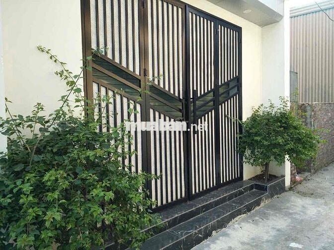 Nhà mới xây đường oto vào ở ngay