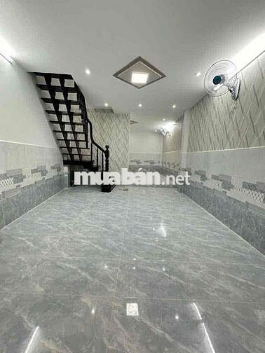 Nhà Đẹp 3 Tầng — Gần Hậu Giang Minh Phụng(3.5m x 9m)
