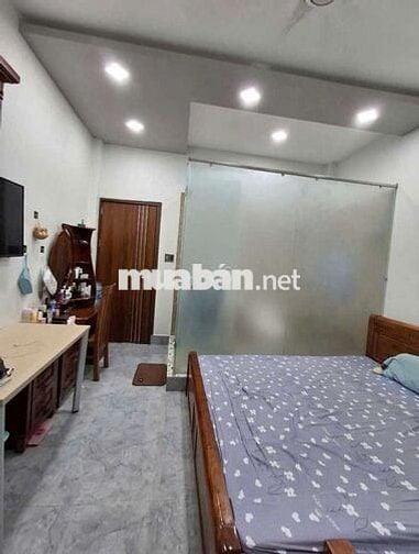 NHÀ 2 LẦU ĐÚC - KDC MIỀM NAM - GIÁP KDC HƯNG PHÚ