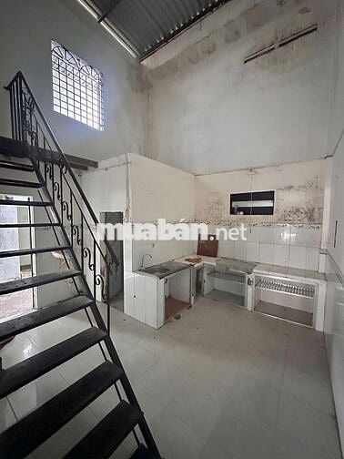 Mặt Bằng ngang 6m Mặt Tiền Hẻm Nguyễn Văn Cừ chỉ 10 triệu