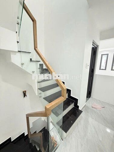 BÁN NHÀ ĐẸP ÂU DƯƠNG LÂN P3 Q8 - HẺM XE HƠI - 3TẦNG3PN3WC - NHỈNH 5 TỶ