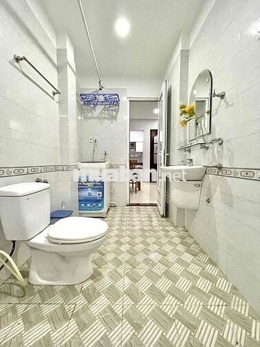 Ở NGAY! CĂN HỘ 1PN RIÊNG GẦN CV 23/9 Q.1 CÓ THANG MÁY - AN NINH VIP