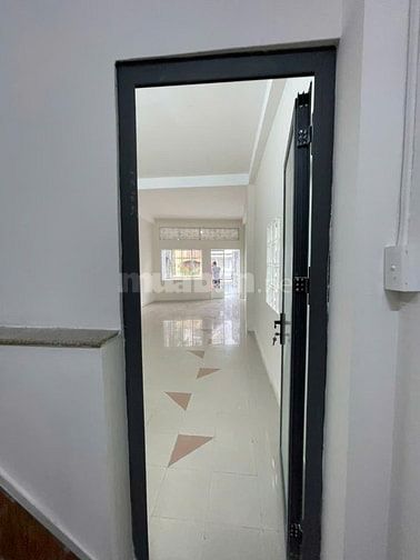 Cho thuê nhà Mặt Tiền 449B Hai Bà Trưng Quận 3