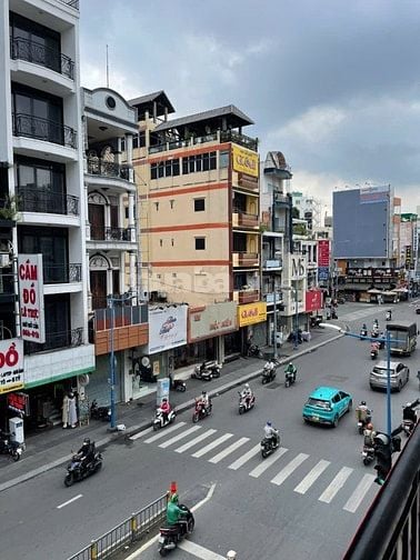 Cho thuê nhà Mặt Tiền 449B Hai Bà Trưng Quận 3