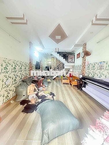 NHÀ BÁN CHÍNH CHỦ GẤP CHO GIA ĐÌNH ĐI ĐỊNH CƯ NG