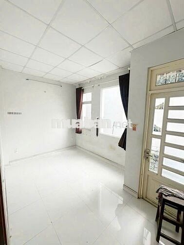 Bán nhà đúc Trịnh Đình Trọng, 56m2, ngang 5m, 3PN, chỉ 3.65 tỷ