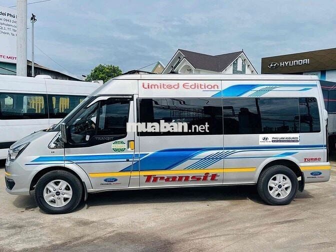 Ford Transit 2024 - 16900 km chất xe như mới