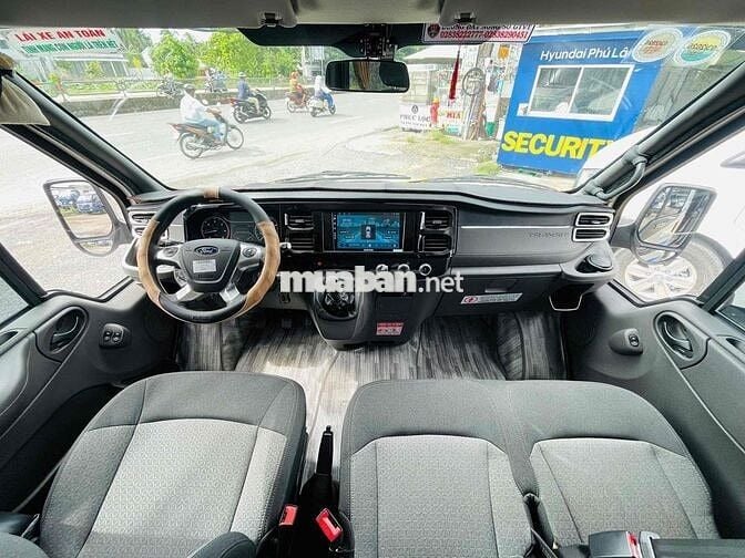 Ford Transit 2024 - 16900 km chất xe như mới