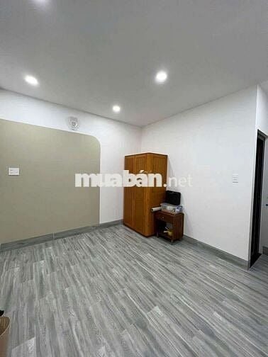Cho thuê nguyên căn nhà phố liền kề,