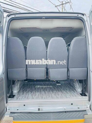 Ford Transit 2024 - 16900 km chất xe như mới