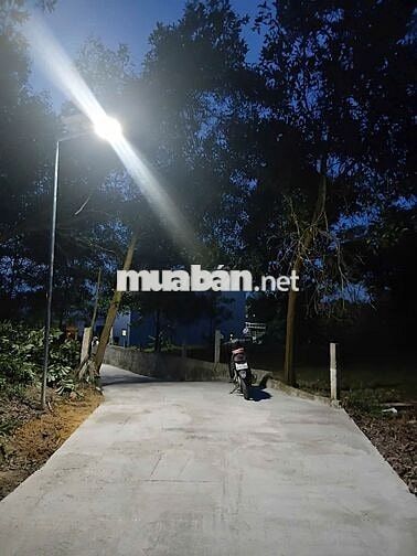 Đất kiệt ô tô Phú Bài, sau lưng quán Tân Lá Đỏ