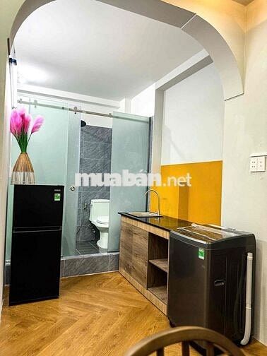 CHDV 1PN Tách Bếp , CỬA SỔ TRỜI THOÁNG MÁT, Toà Có GIẶT,Sấy Free
