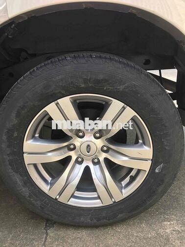 Ford Everest 2011 Limited 4x2 - 150000 km