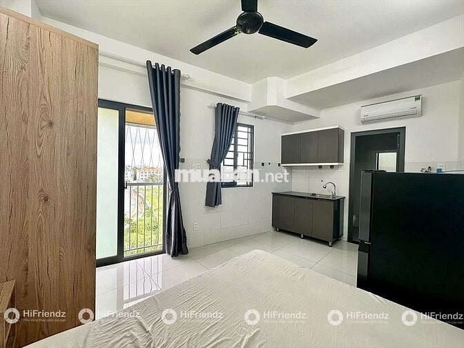 PHÒNG NGAY CÔNG VIÊN LÀNG HOA GẦN IUH VĂN LANG THUẬN TIỆN DI CHUYỂN