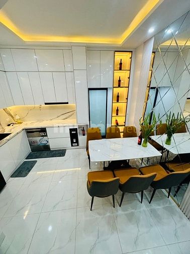 Bán nhà phố Kim Ngưu, Q Hai Bà Trưng, DT 50m2, 5 tầng, MT 4,5m, 8 tỷ