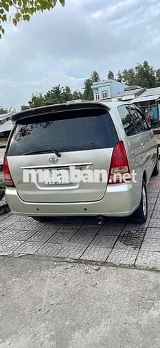 Toyota Innova 2006 G - 180000 km