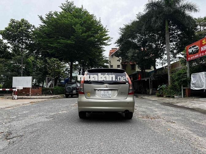 Mitsubishi Grandis 2006 2.4 AT - 150000 km