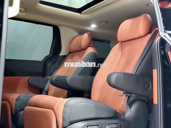 KIA CARNIVAL SIGNATURE V6 3.5L -  23000km