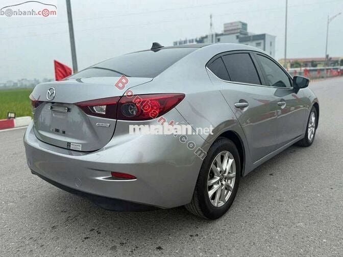 Mazda 3 1.5 AT 2015 - 325 Triệu