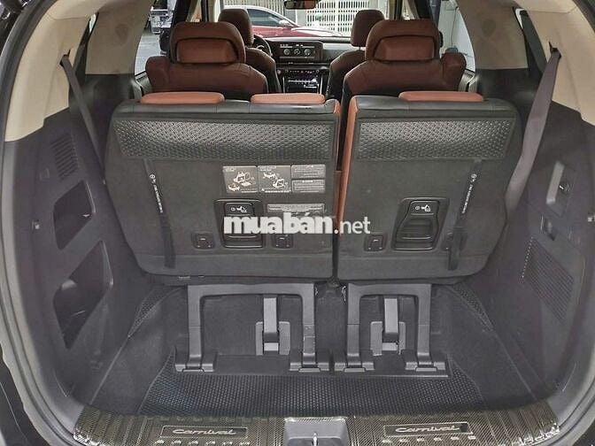 KIA CARNIVAL SIGNATURE V6 3.5L -  23000km