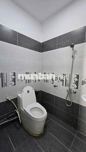 CHO THUÊ CHDV TÂN THUẬN TÂY, BALCONY ( SAU LƯNG ECOGREEN Q7)