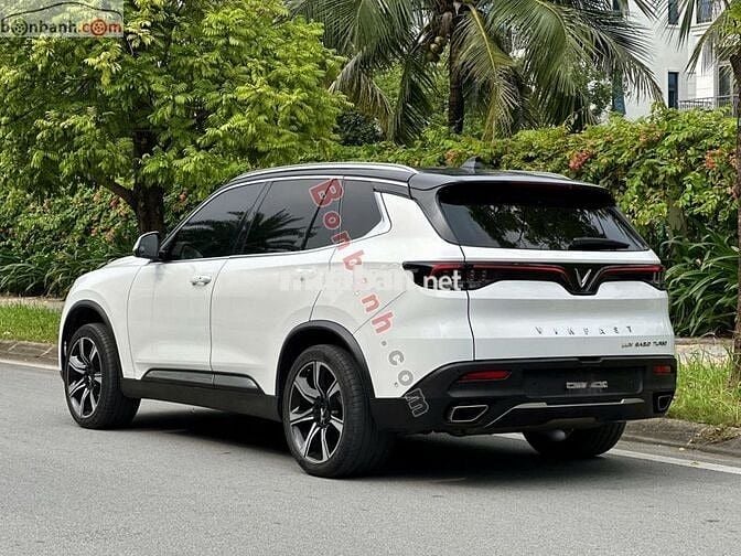 VinFast Lux SA 2.0 Plus 2.0 AT 2020
