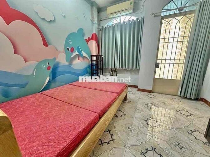 KHU PHAN XÍCH LONG NỐI DÀI - NHÀ ĐẸP 2 LẦU - 35M2 - HẺM 3 GÁC 5,5TỶ TL