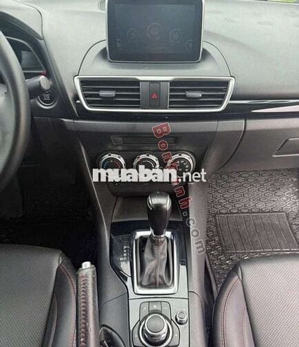 Mazda 3 1.5 AT 2015 - 325 Triệu