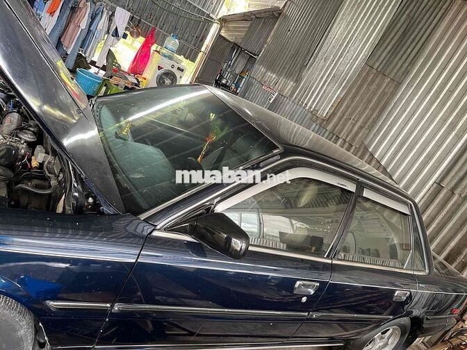 Toyota Camry 1987 2.0 MT - 200000 km
