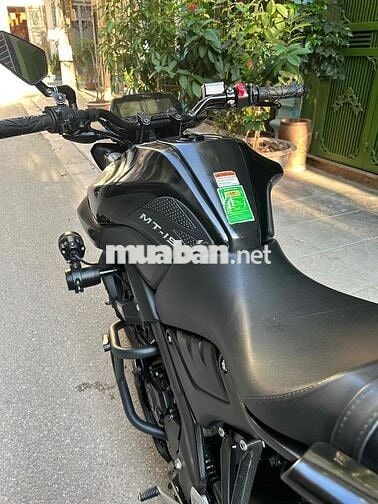 Yamaha MT15 full đen