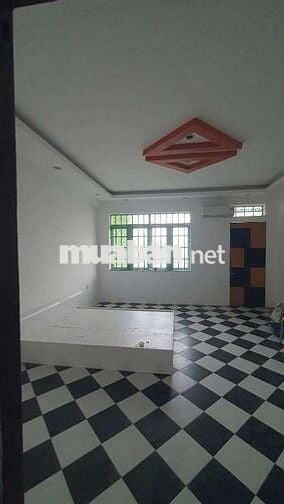 Cho Thuê Phòng Ban Công Gần Cresent Mall, Chợ Tân Mỹ, KCX Tân Thuận