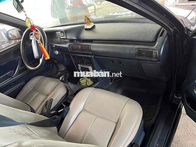 Toyota Camry 1987 2.0 MT - 200000 km