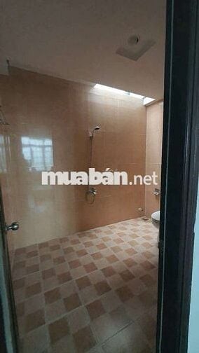 Cho Thuê Phòng Ban Công Gần Cresent Mall, Chợ Tân Mỹ, KCX Tân Thuận