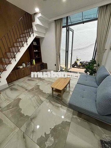 Lên Sóng Siêu Phẩm Nhà Nhỏ Hẻm Rộng Sát Quận 1