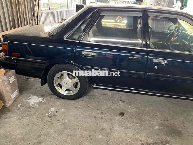 Toyota Camry 1987 2.0 MT - 200000 km