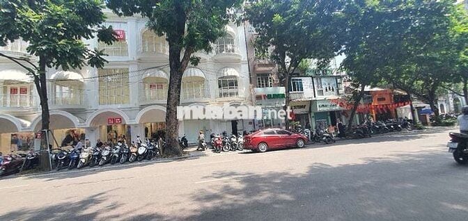 Mặt Phố Bà Triệu Hoàn Kiếm View Hồ Gươm 179 Ty 106m2